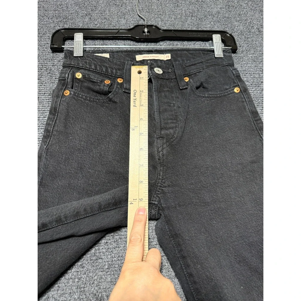 Levis levi wedgie
